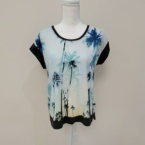 APT. 9 women's top. Size S